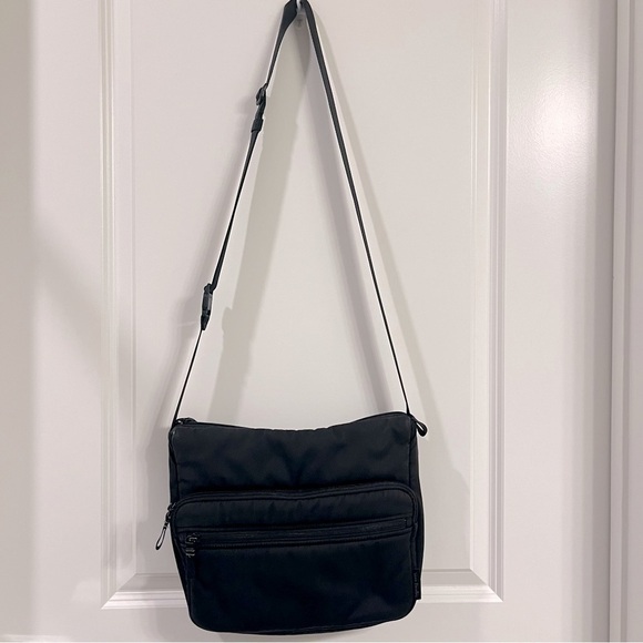 Vera Bradley Black Crossbody Quilted Satchel Casual Everyday Bag - Picture 2 of 12